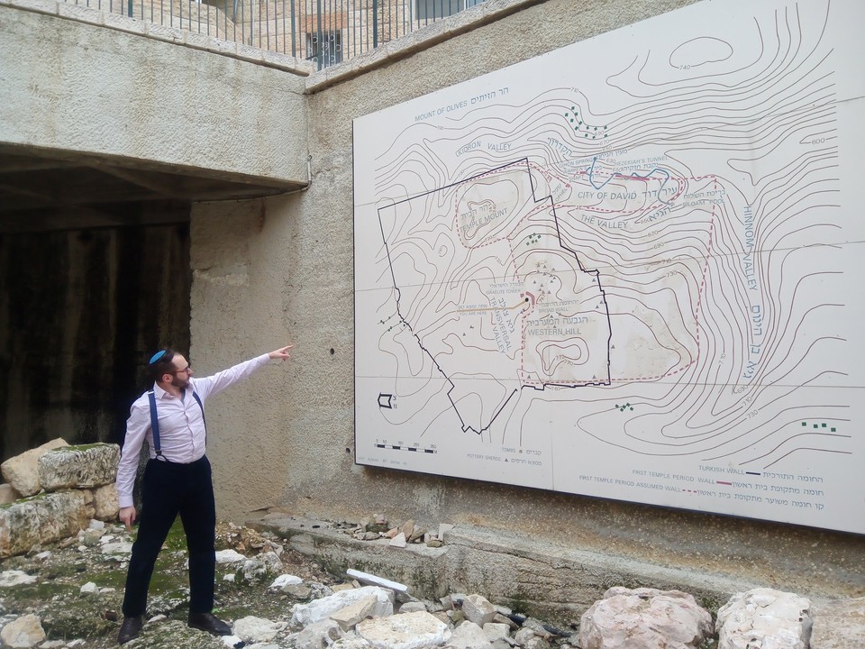 Hezekiah's wall - an insider's view